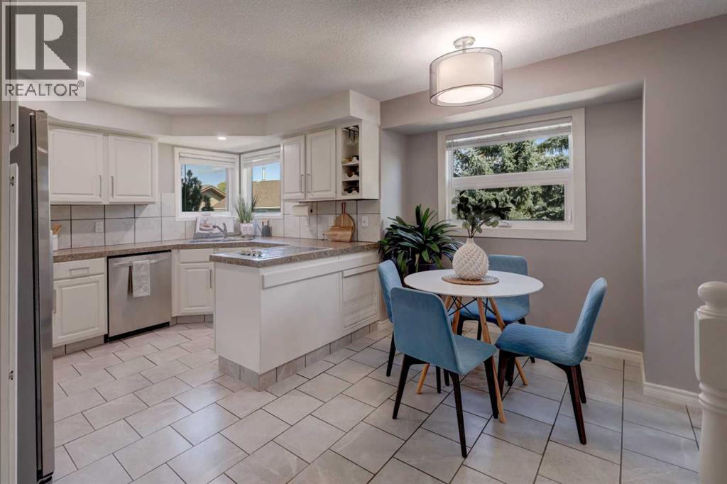 Single Family House for Sale in  Berkshire Place NW Beddington Heights Calgary 