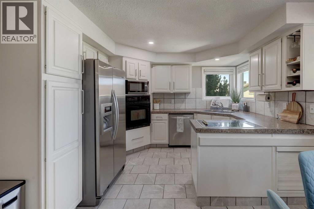 Single Family House for Sale in  Berkshire Place NW Beddington Heights Calgary 