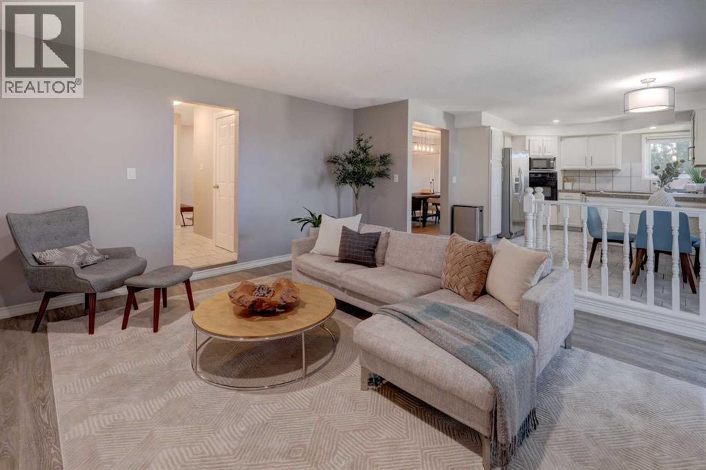Single Family House for Sale in  Berkshire Place NW Beddington Heights Calgary 