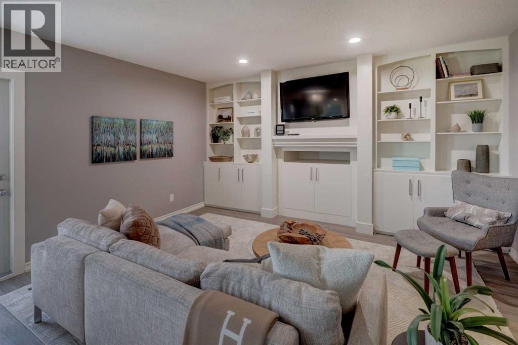 Single Family House for Sale in  Berkshire Place NW Beddington Heights Calgary 