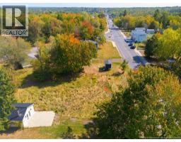 12 Centennial Drive, photo 2