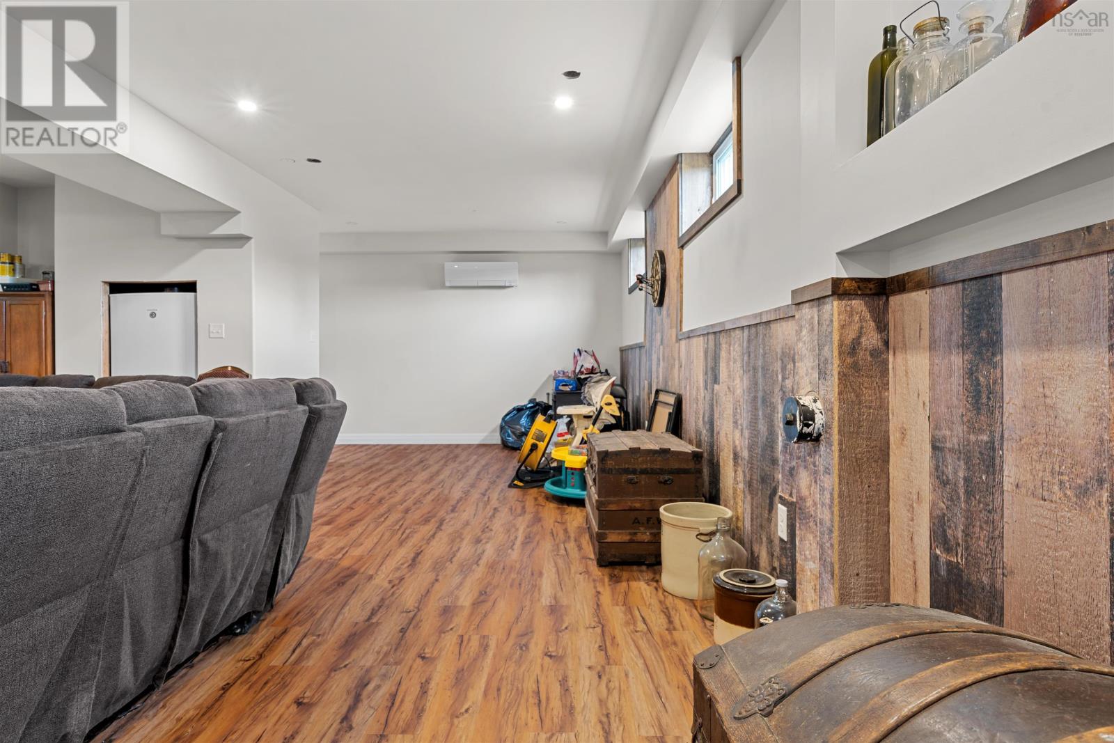 Property 2 of 44 of 1696 Highway 336