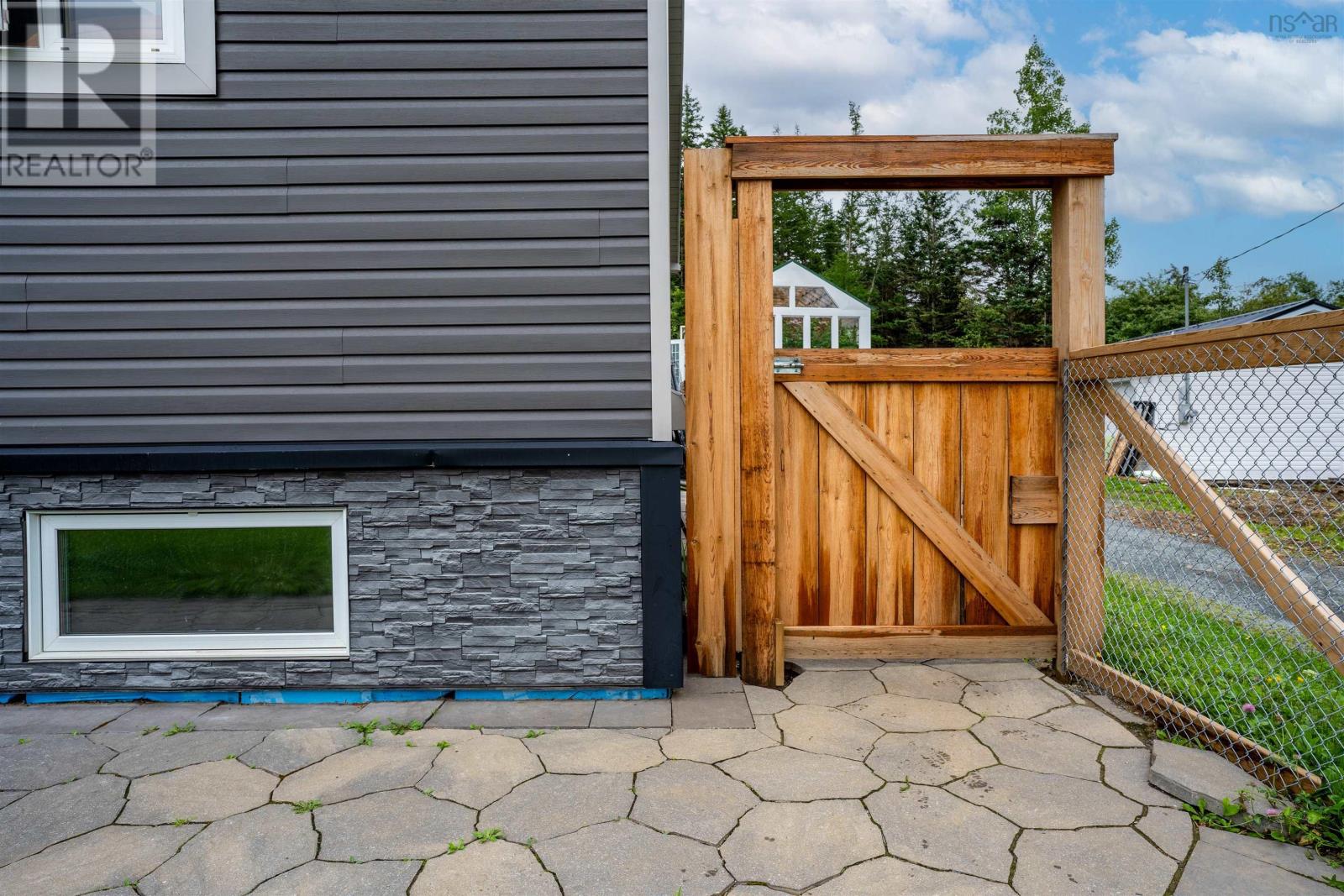 Property 4 of 44 of 1696 Highway 336