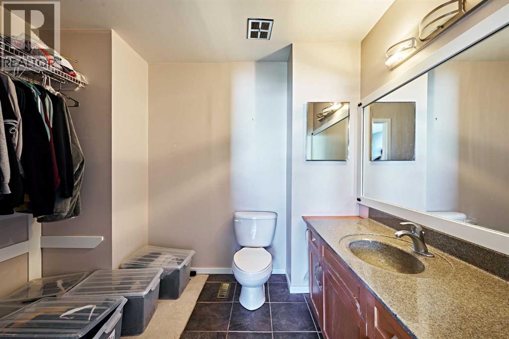 Single Family House Bungalow for Sale in  Berwick Road NW Beddington Heights Calgary 