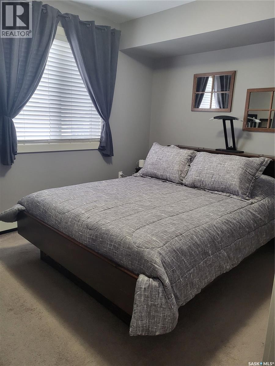 #403 308 Petterson DRIVE - 13