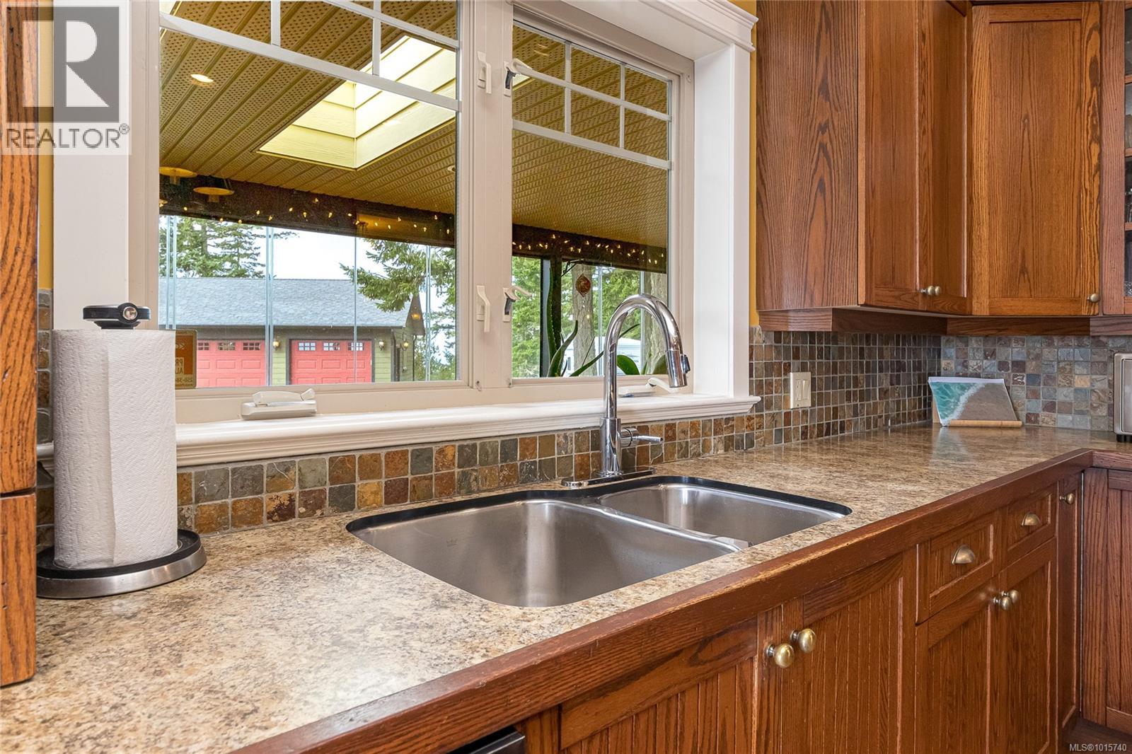  700 Cains Way, Sooke