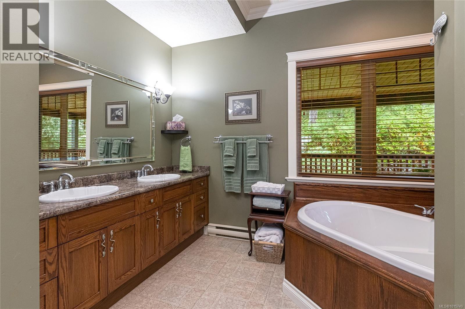  700 Cains Way, Sooke