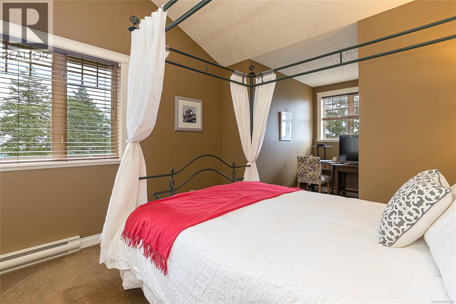  700 Cains Way, Sooke