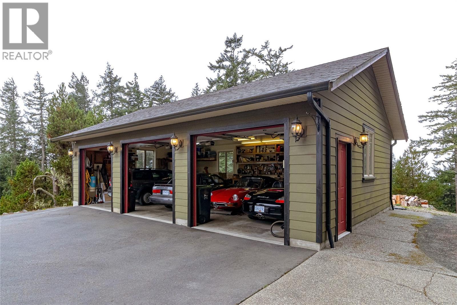  700 Cains Way, Sooke