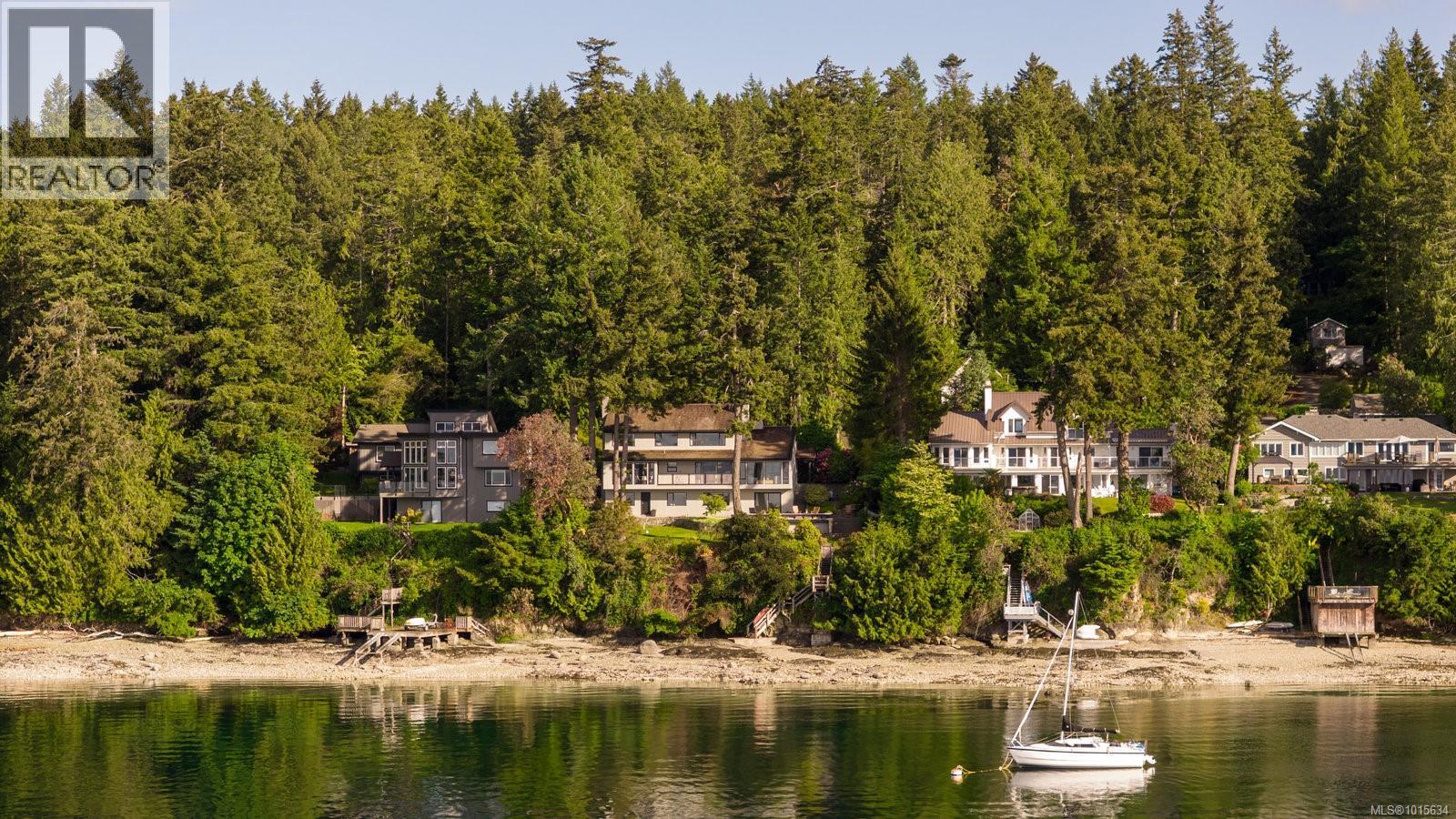  9600 Ardmore Drive, North Saanich