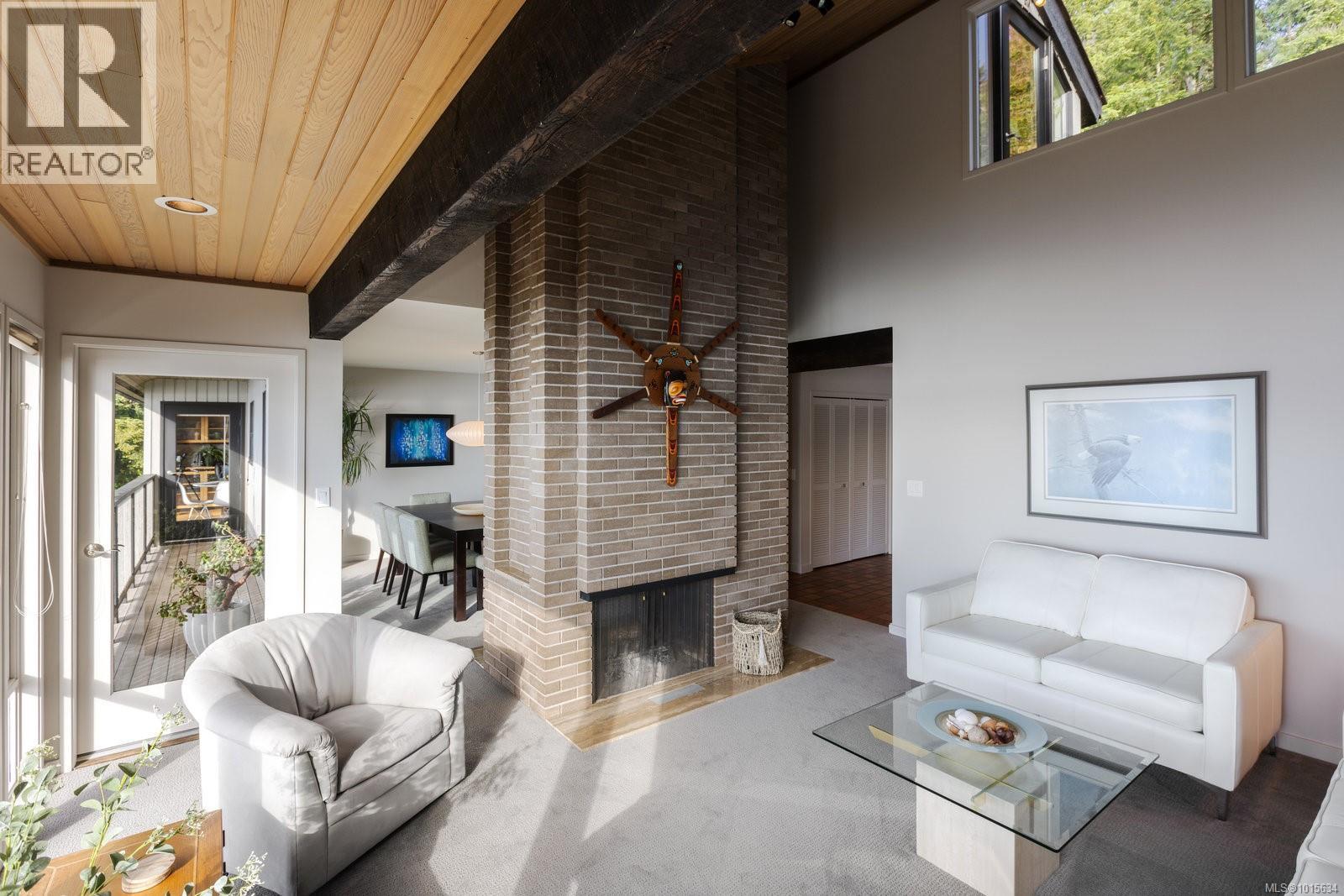  9600 Ardmore Drive, North Saanich