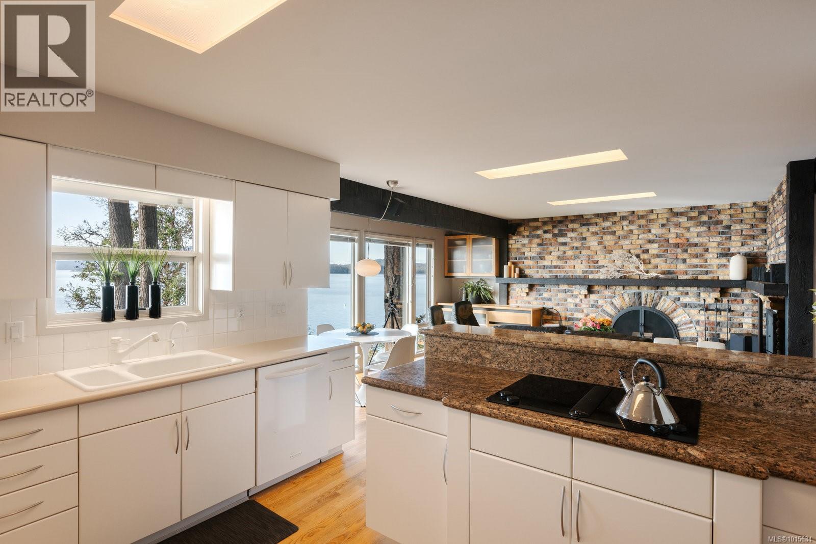  9600 Ardmore Drive, North Saanich