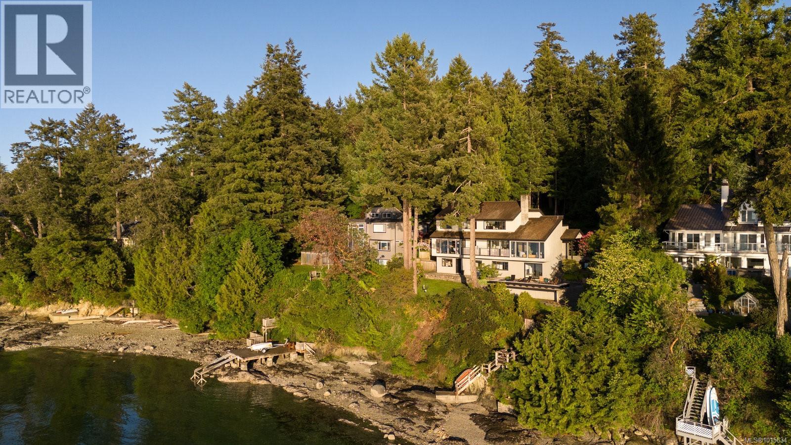  9600 Ardmore Drive, North Saanich