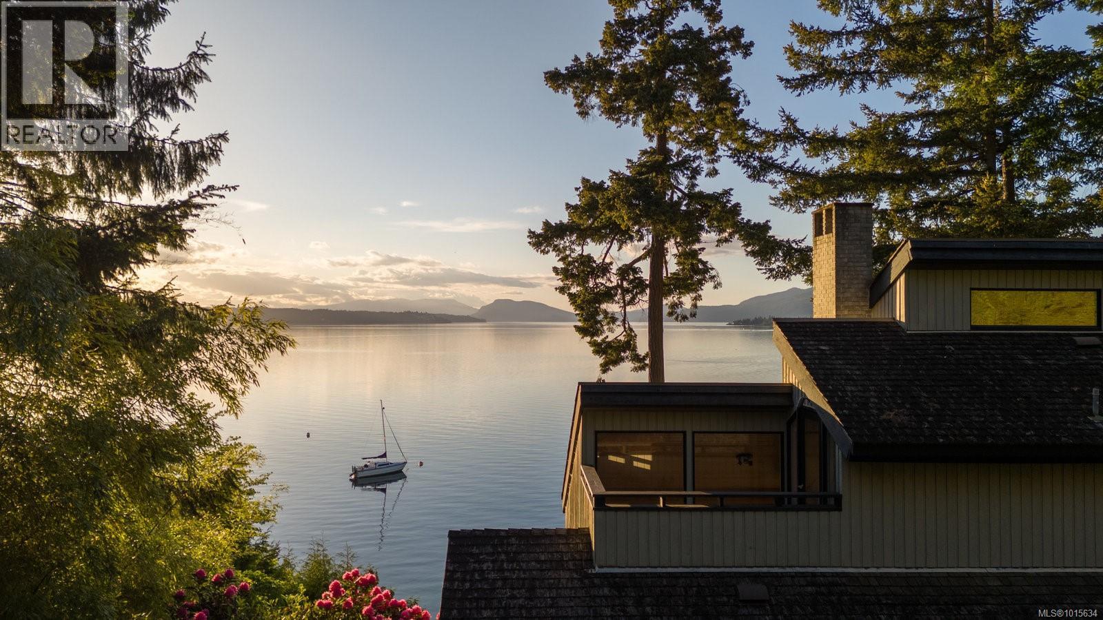  9600 Ardmore Drive, North Saanich