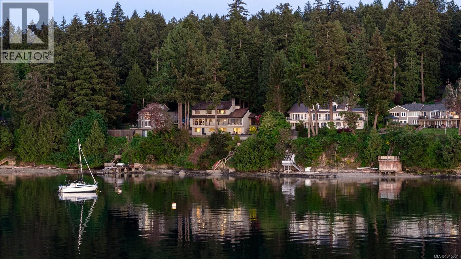  9600 Ardmore Drive, North Saanich