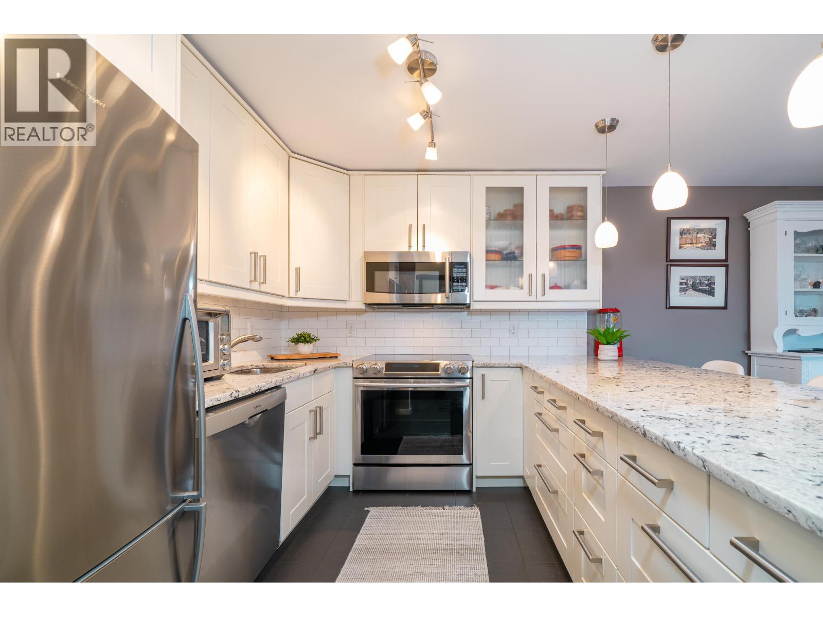 413 1385 DRAYCOTT ROAD, North Vancouver