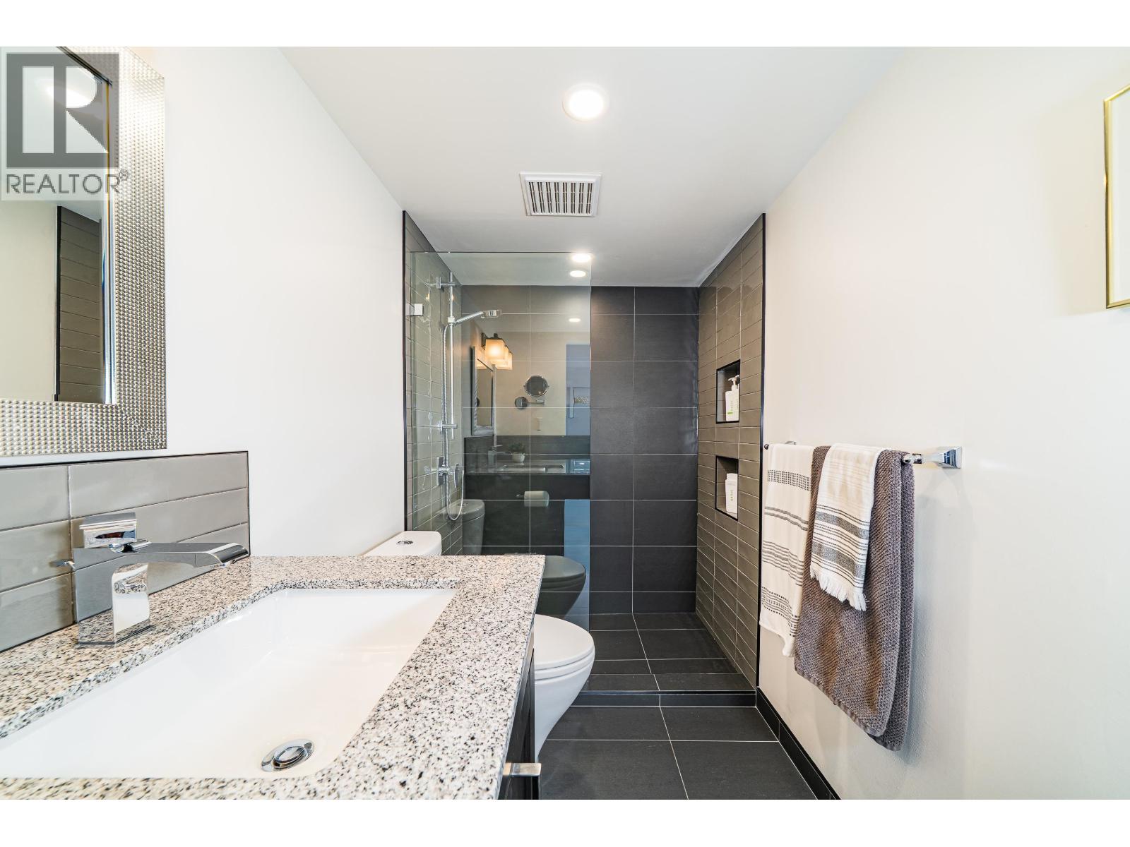413 1385 DRAYCOTT ROAD, North Vancouver