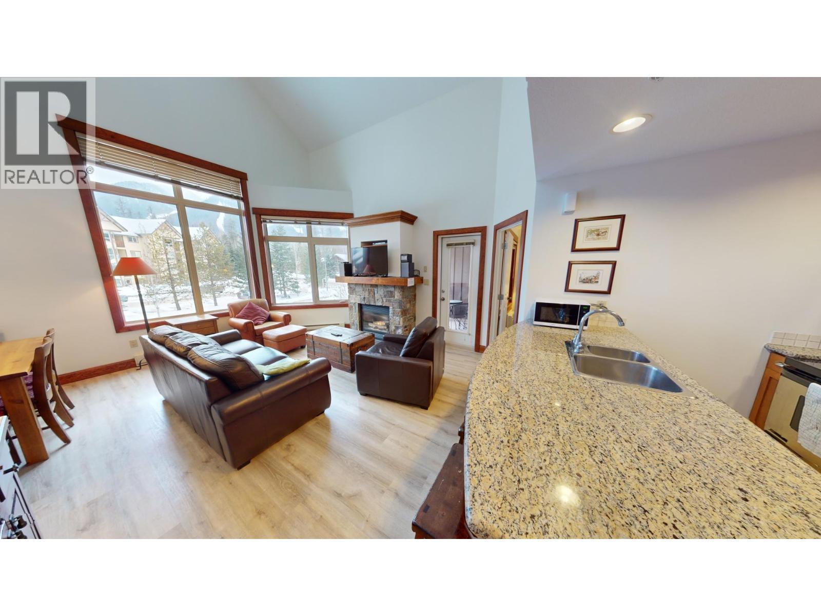 4559 TIMBERLINE Crescent Unit# 541, Fernie