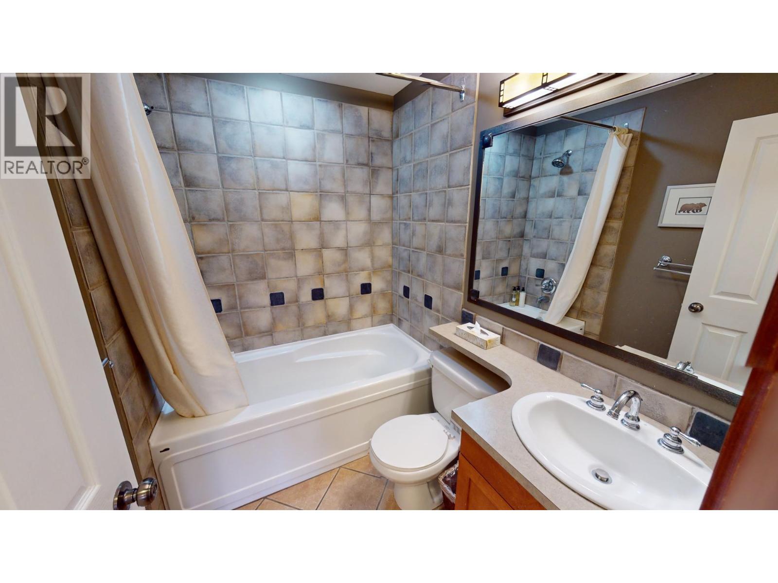 4559 TIMBERLINE Crescent Unit# 541, Fernie