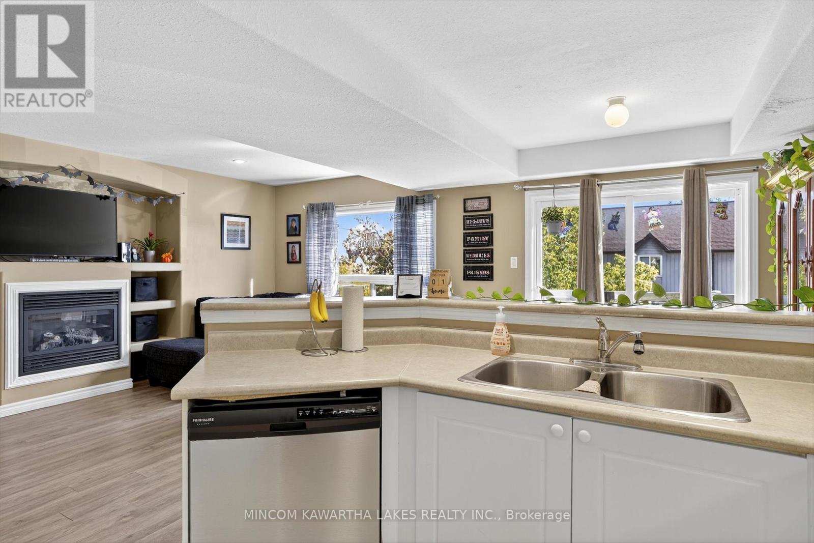 724 TRAILVIEW DRIVE - 11