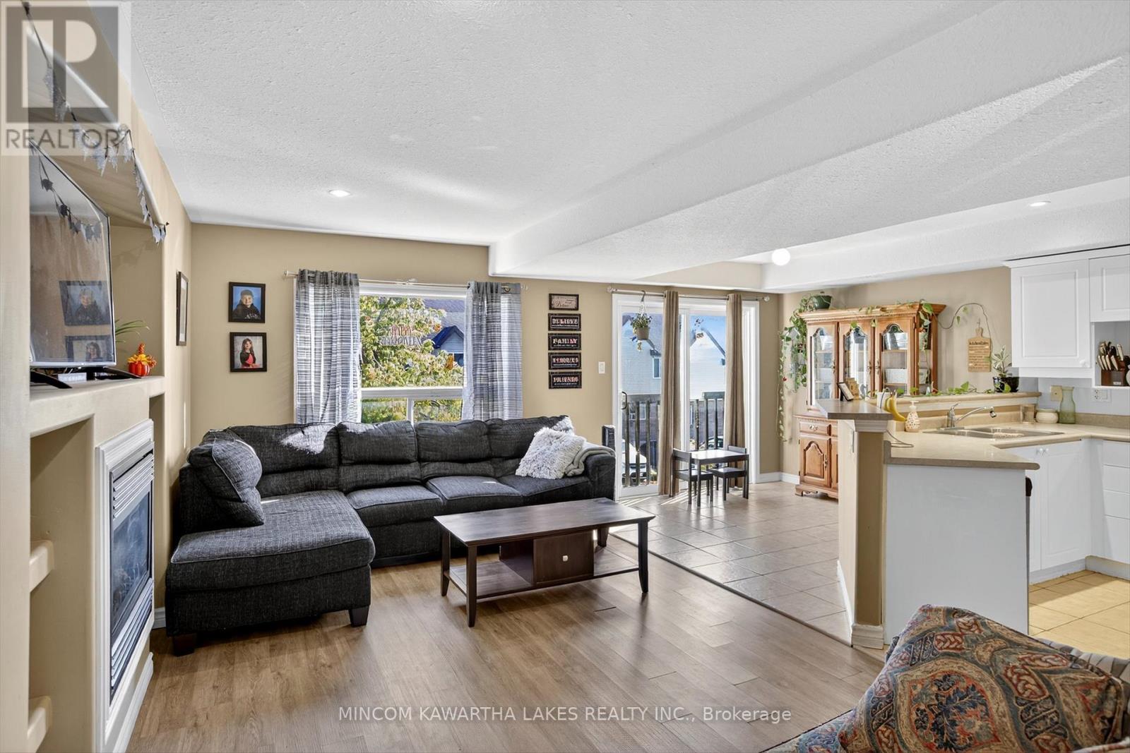 724 TRAILVIEW DRIVE - 18