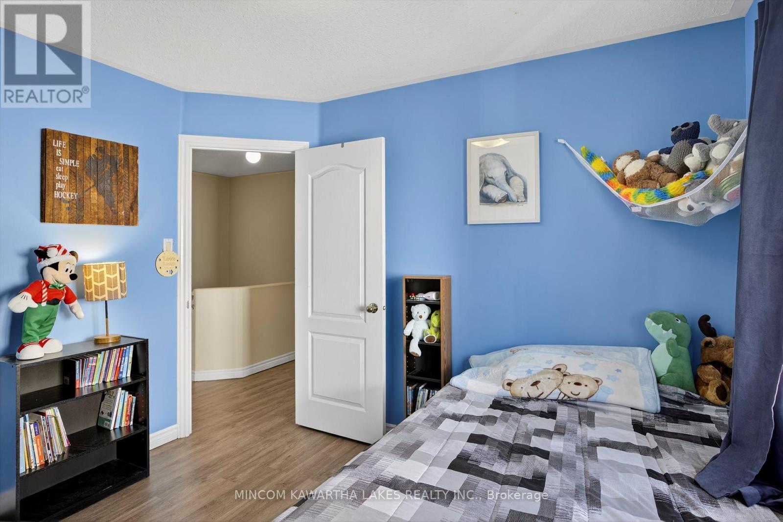 724 TRAILVIEW DRIVE - 28