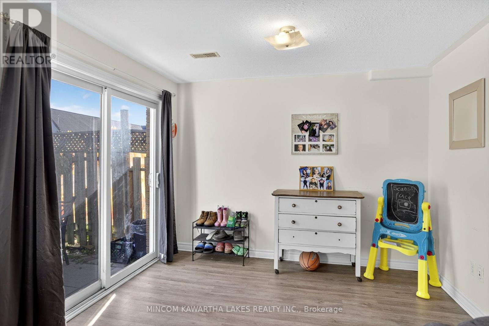 724 TRAILVIEW DRIVE - 36