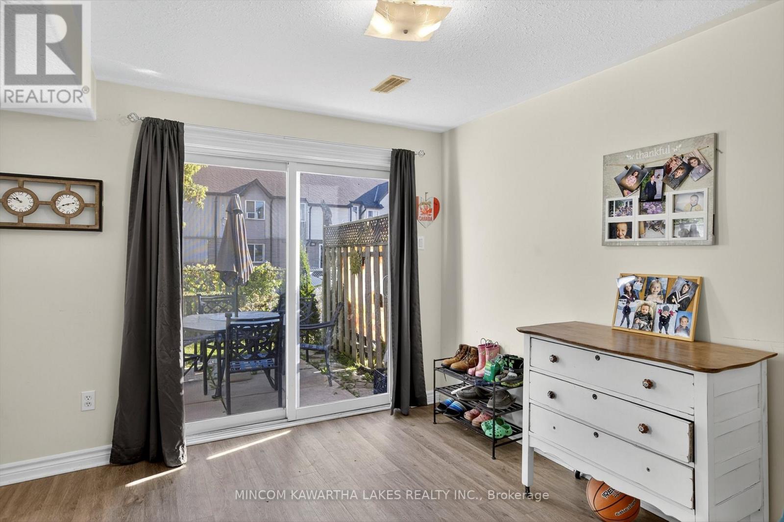 724 TRAILVIEW DRIVE - 37