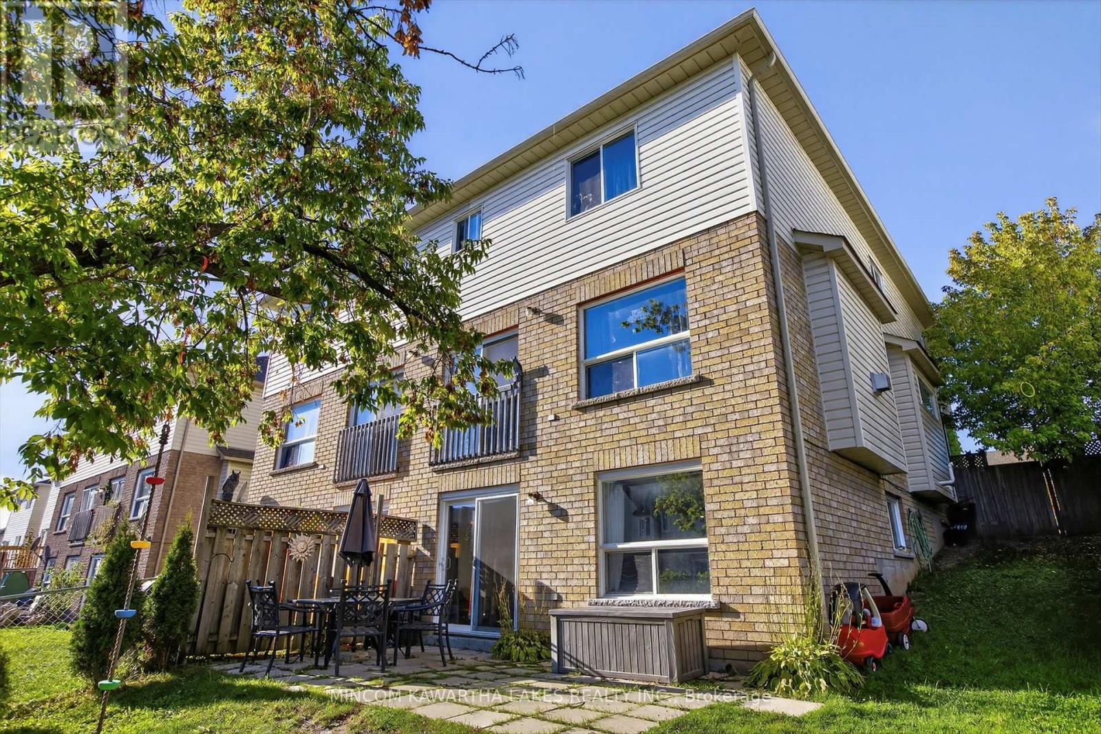 724 TRAILVIEW DRIVE - 40