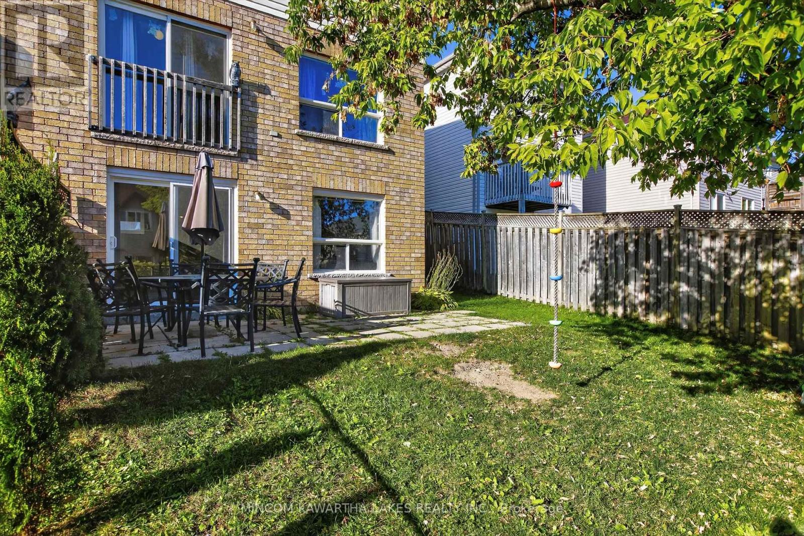 724 TRAILVIEW DRIVE - 44