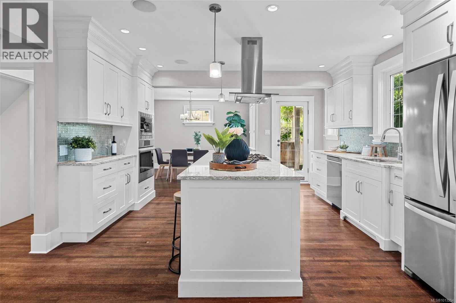  750 Island Road, Oak Bay