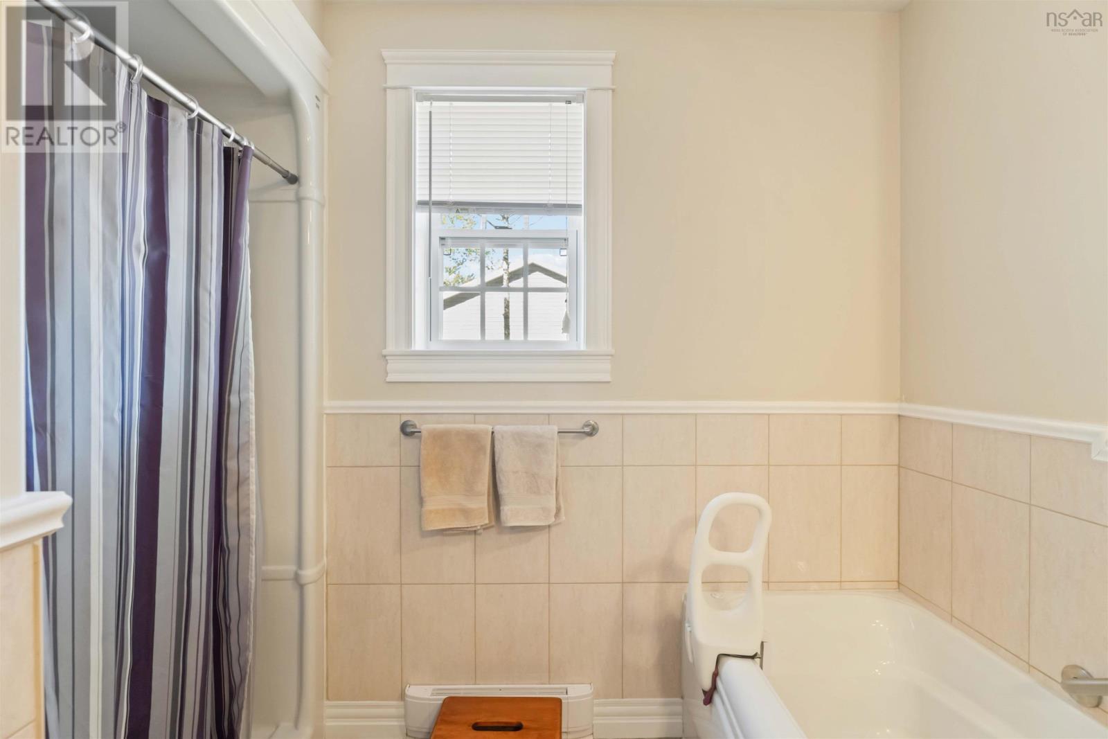 Property 22 of 32 of 117 & 119 Fairview Drive