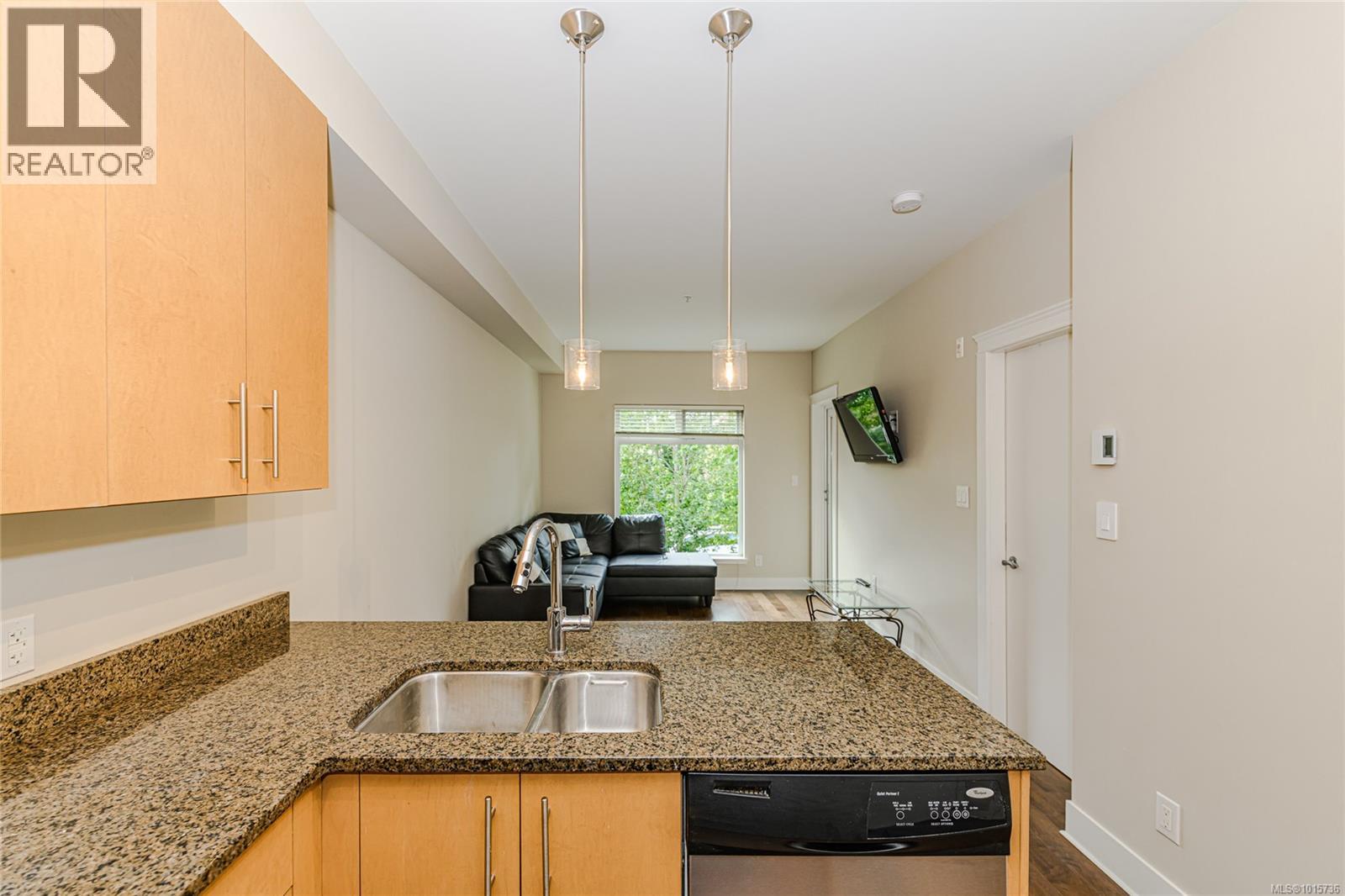 214 21 Conard Street, View Royal