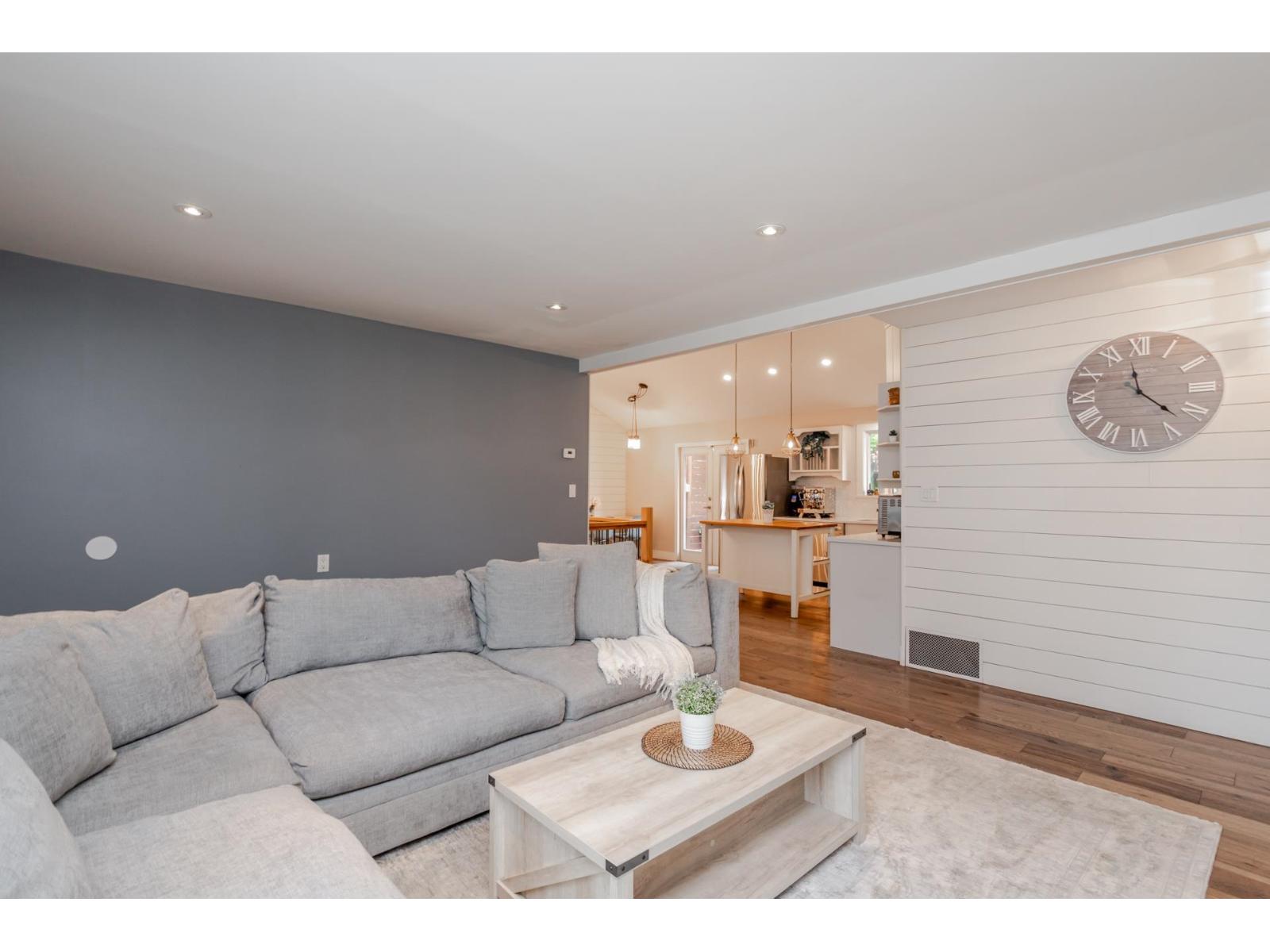 33986 WALNUT AVENUE, Abbotsford