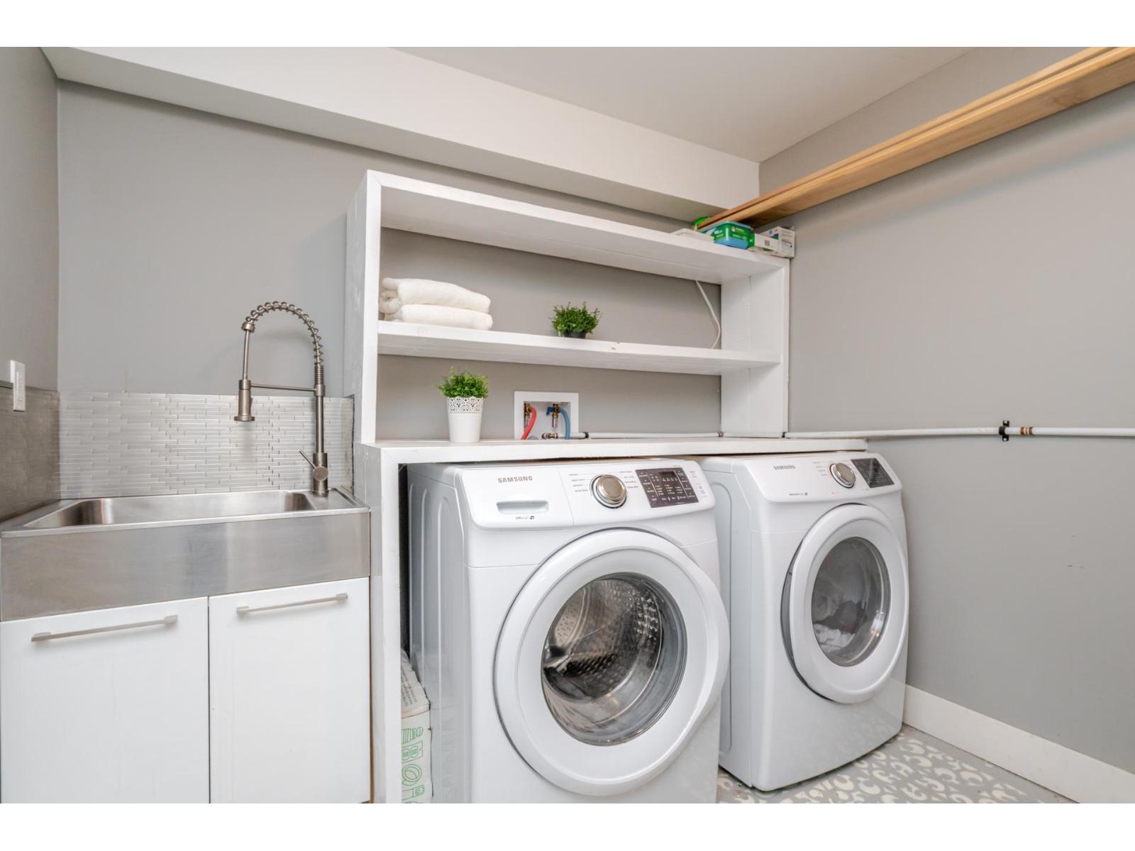 33986 WALNUT AVENUE, Abbotsford