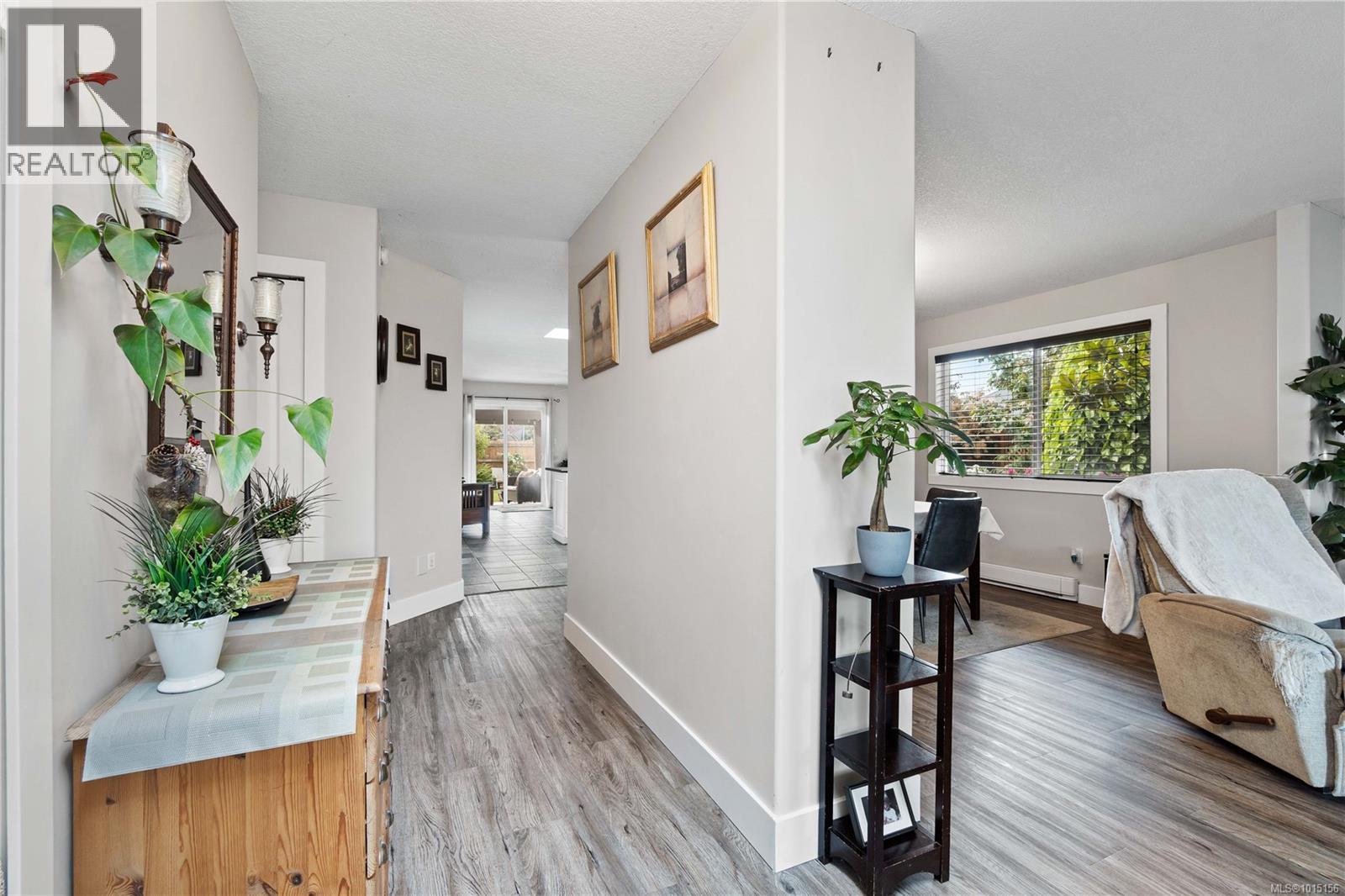 780 Humphrey Rd, Parksville