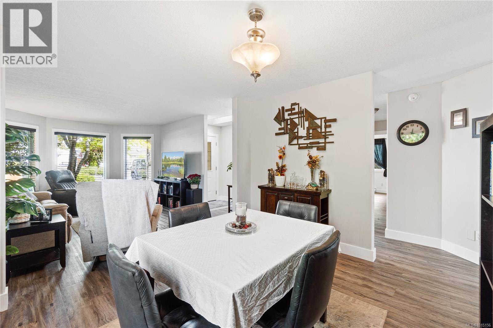 780 Humphrey Rd, Parksville