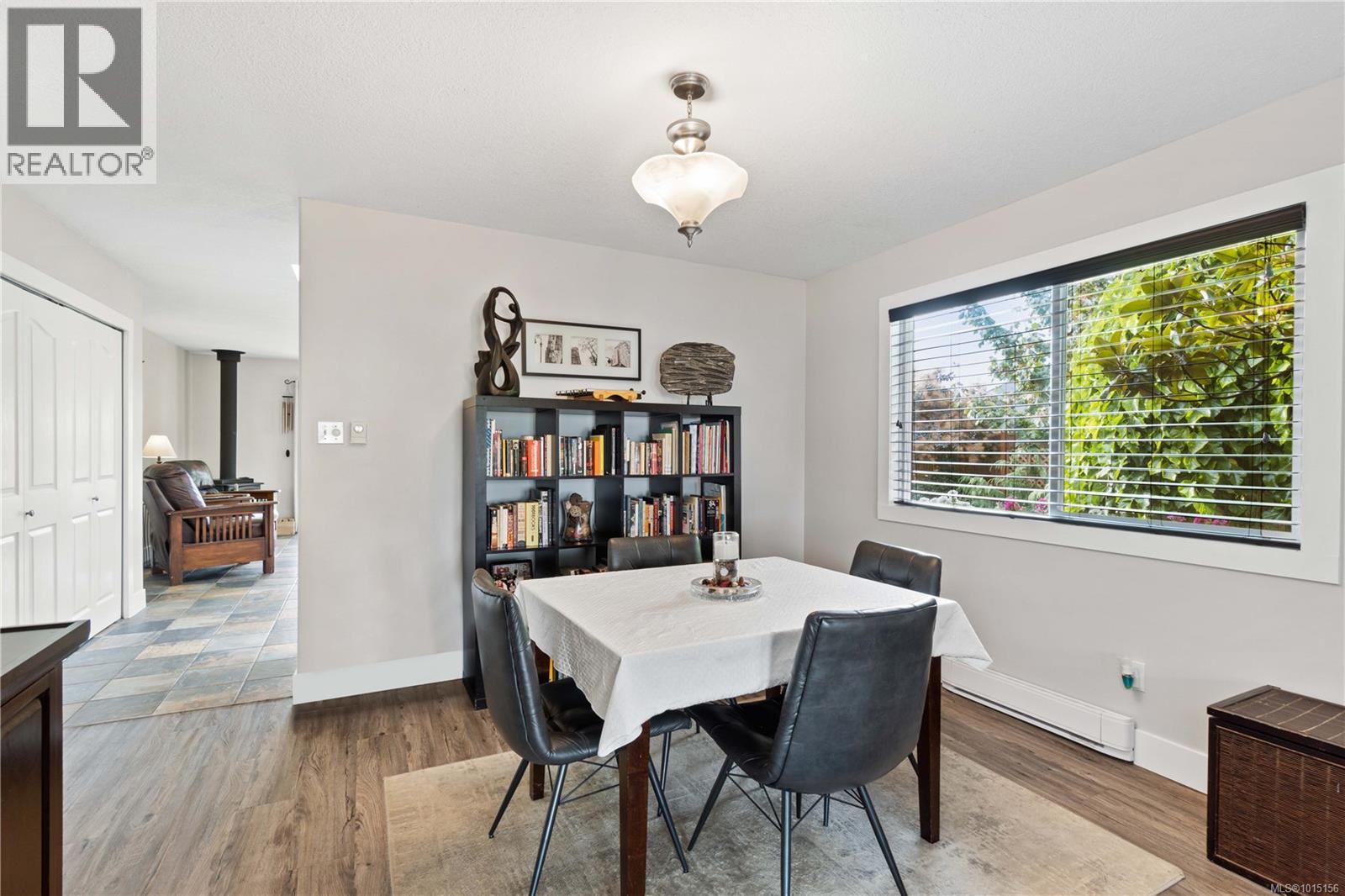 780 Humphrey Rd, Parksville