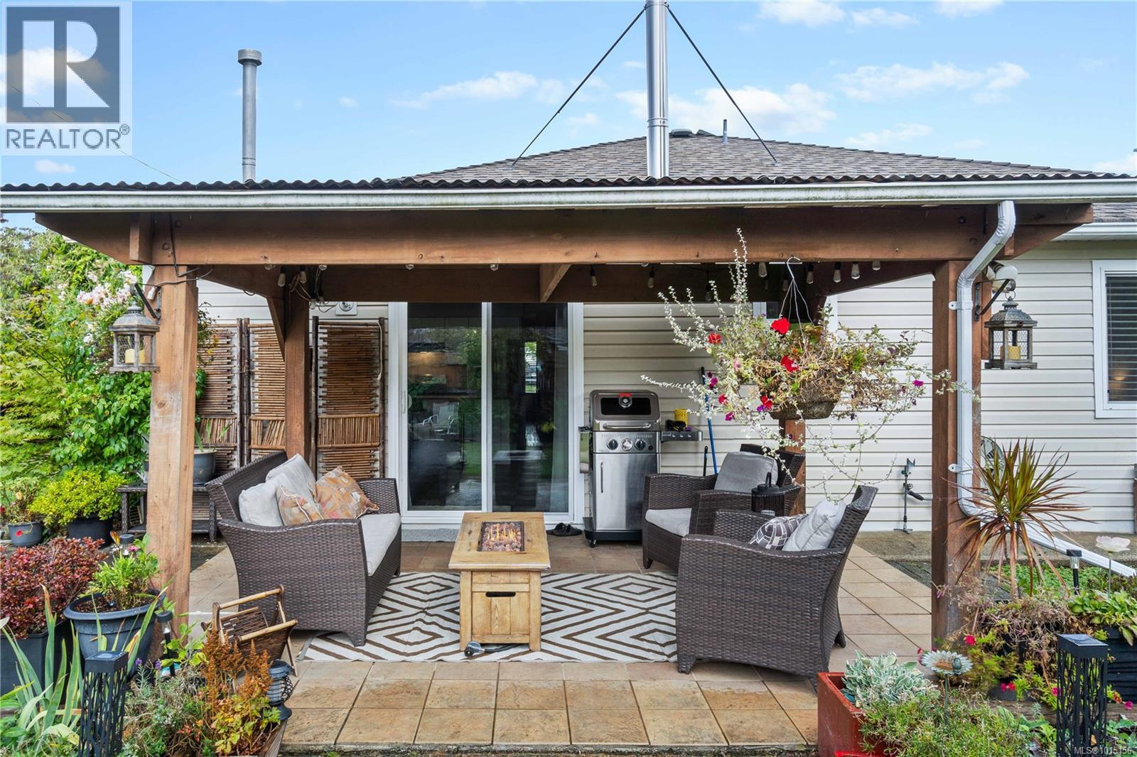 780 Humphrey Rd, Parksville