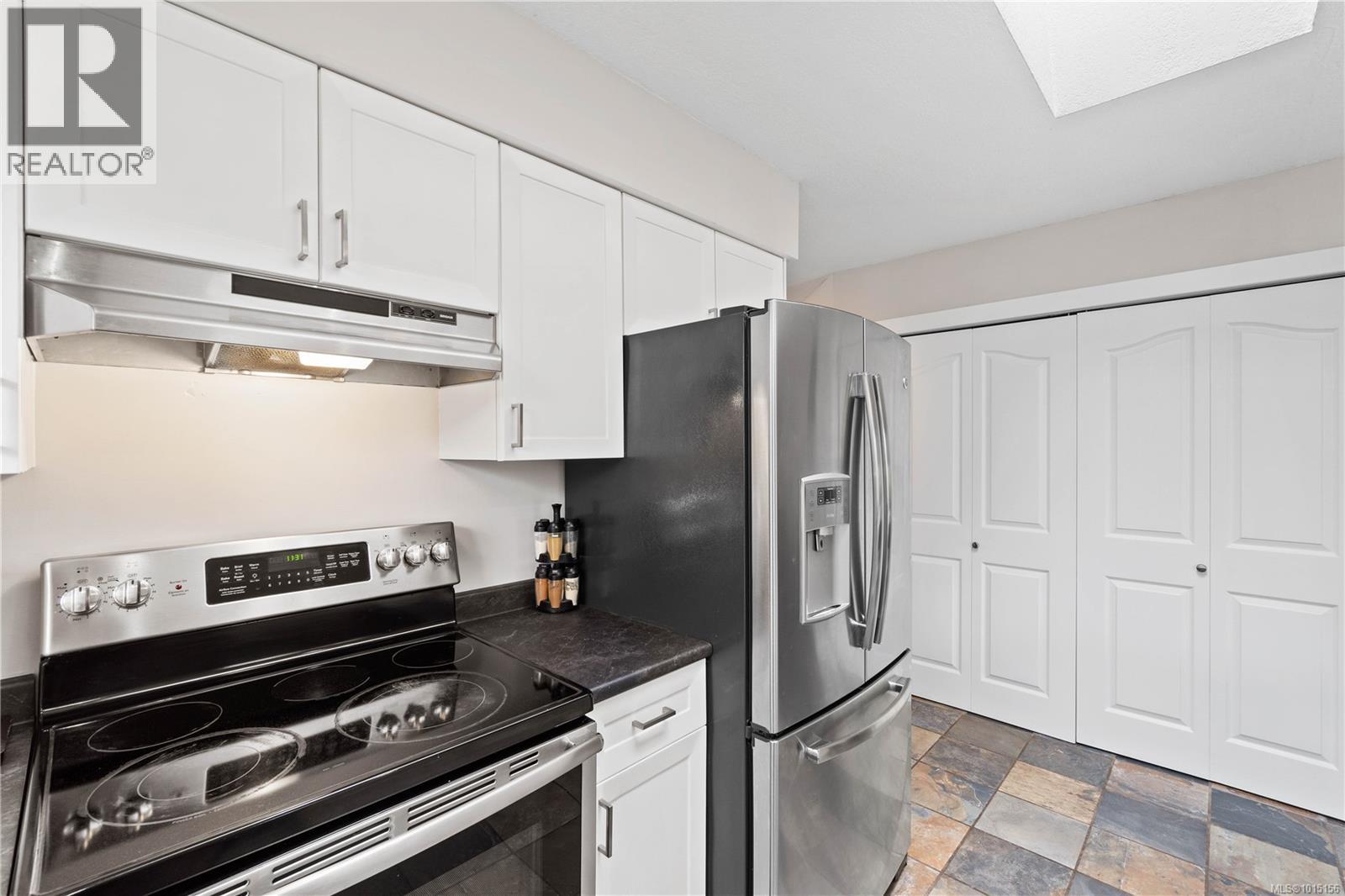 780 Humphrey Rd, Parksville