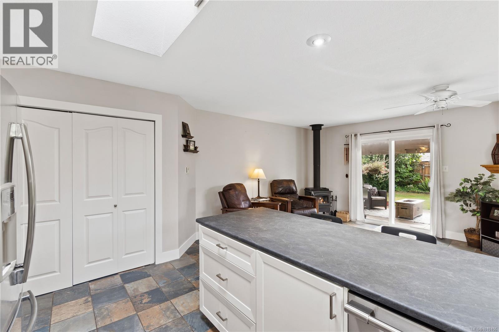 780 Humphrey Rd, Parksville