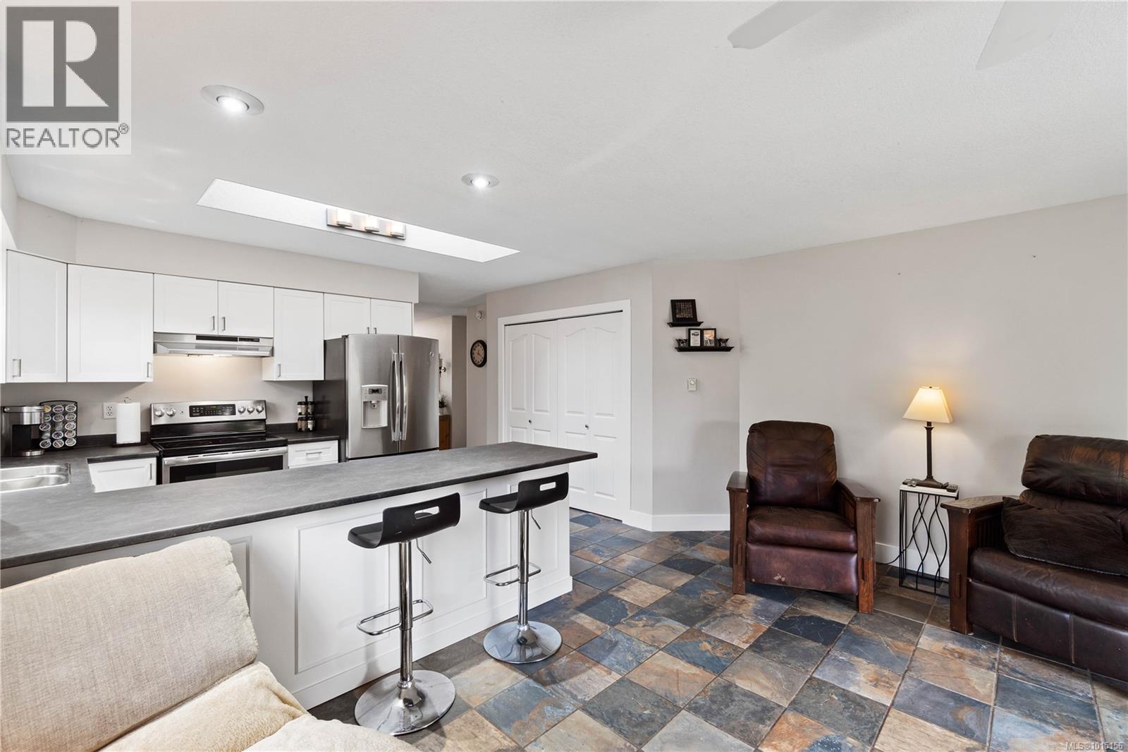 780 Humphrey Rd, Parksville