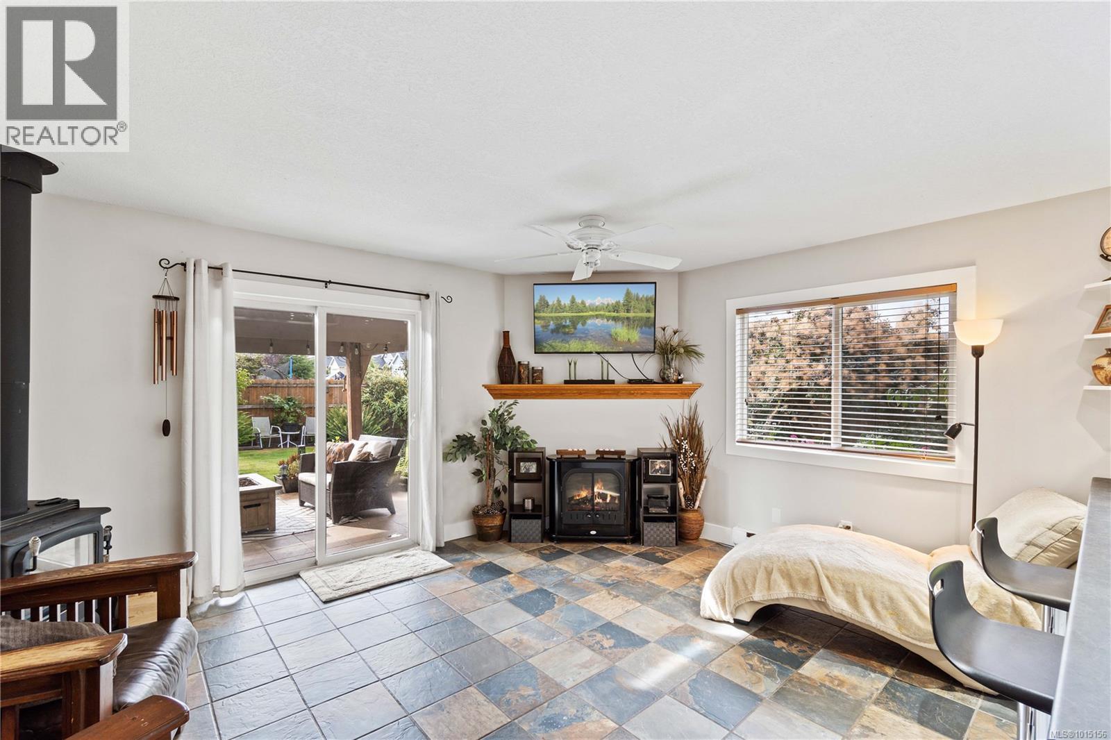 780 Humphrey Rd, Parksville