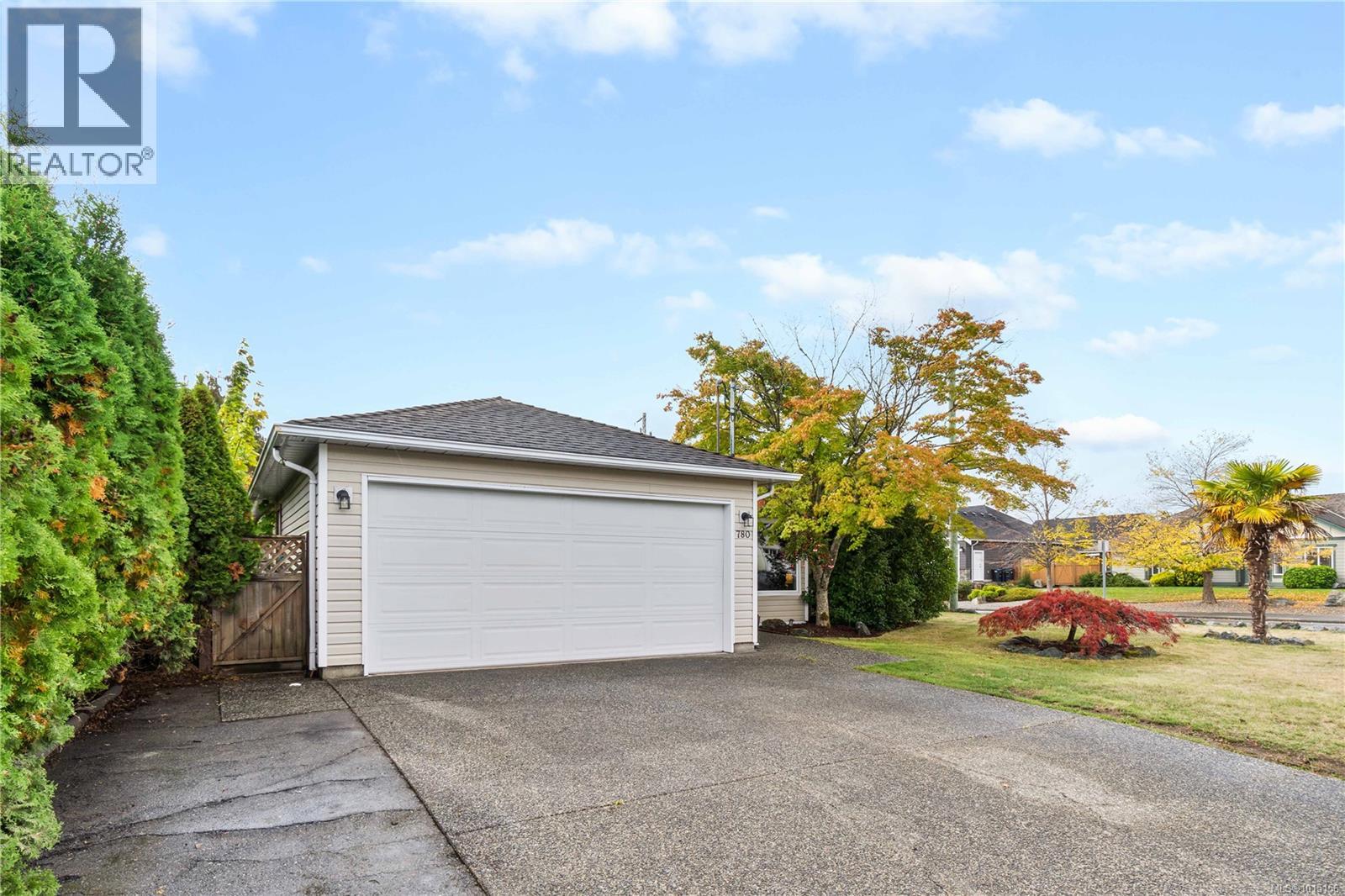 780 Humphrey Rd, Parksville