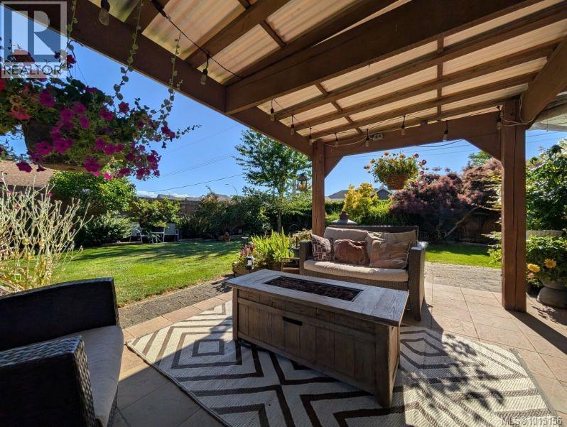 780 Humphrey Rd, Parksville