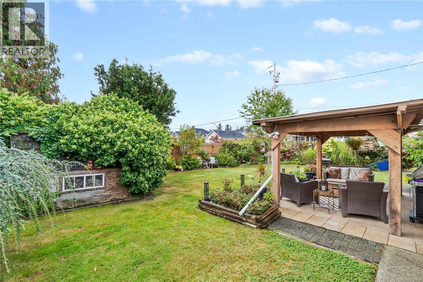 780 Humphrey Rd, Parksville