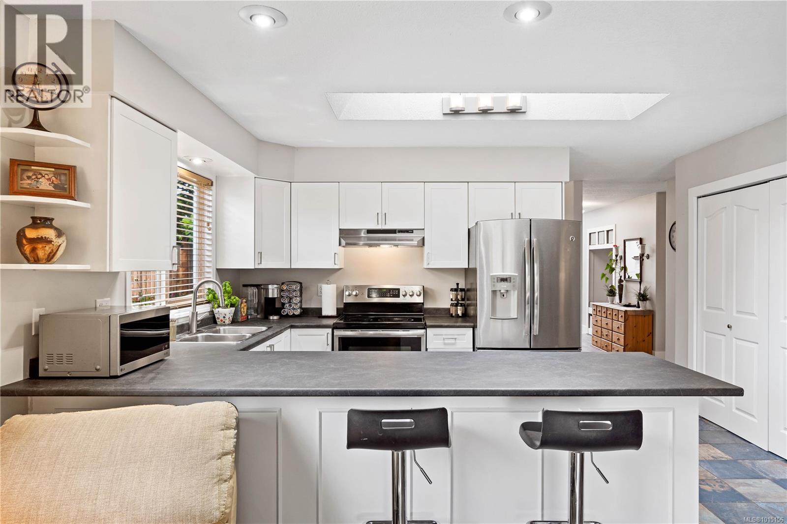 780 Humphrey Rd, Parksville