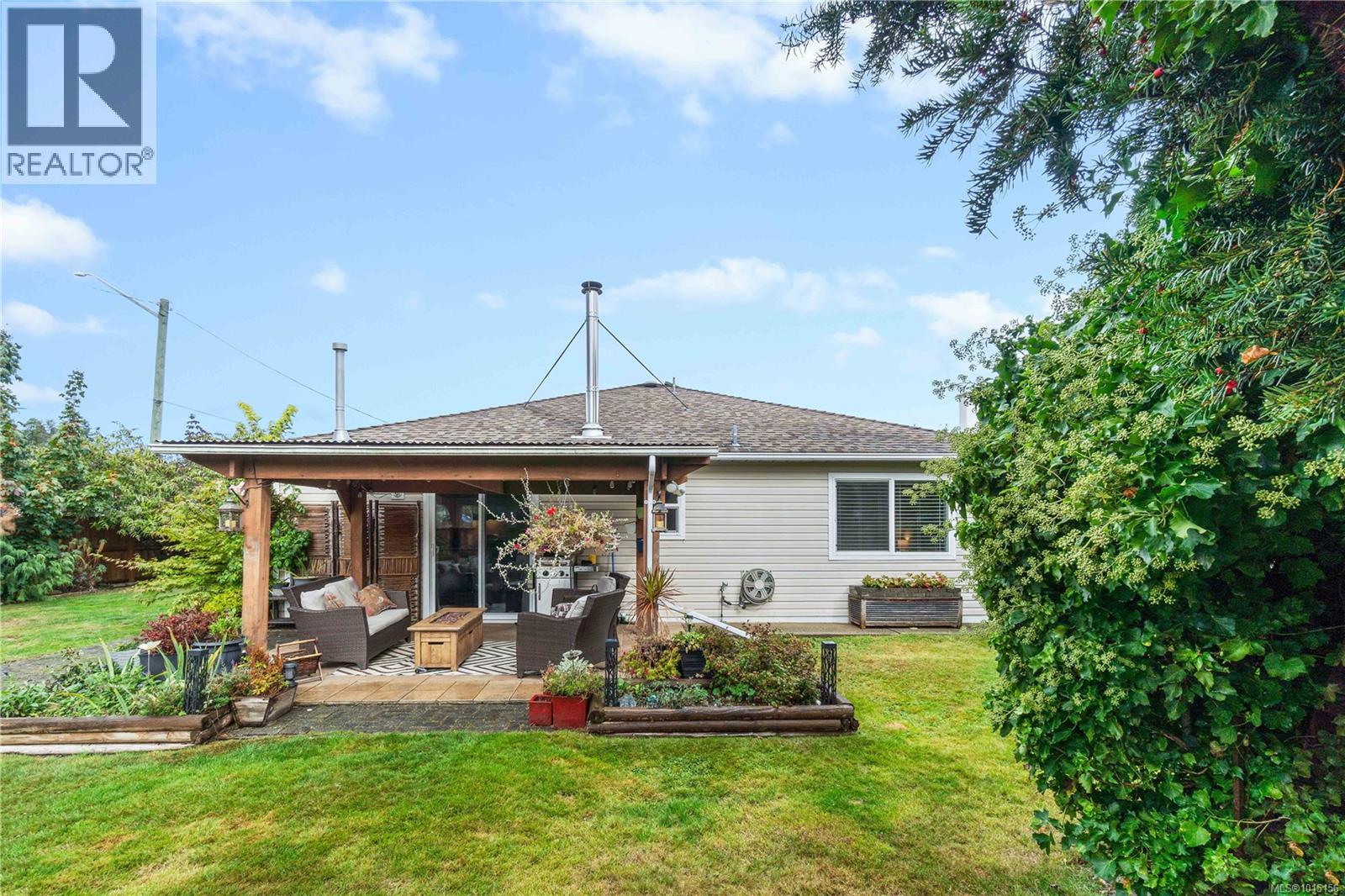 780 Humphrey Rd, Parksville