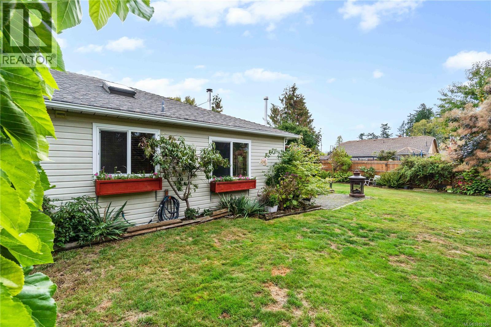 780 Humphrey Rd, Parksville