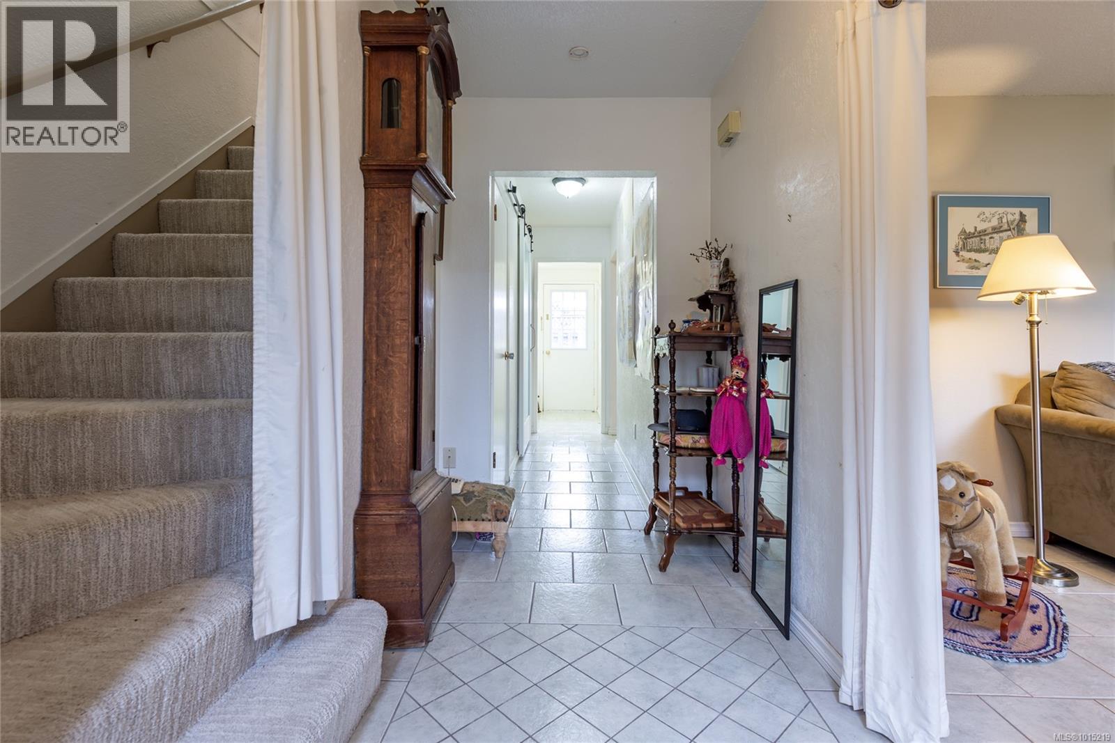 11 500 Muchalat Pl, Gold River